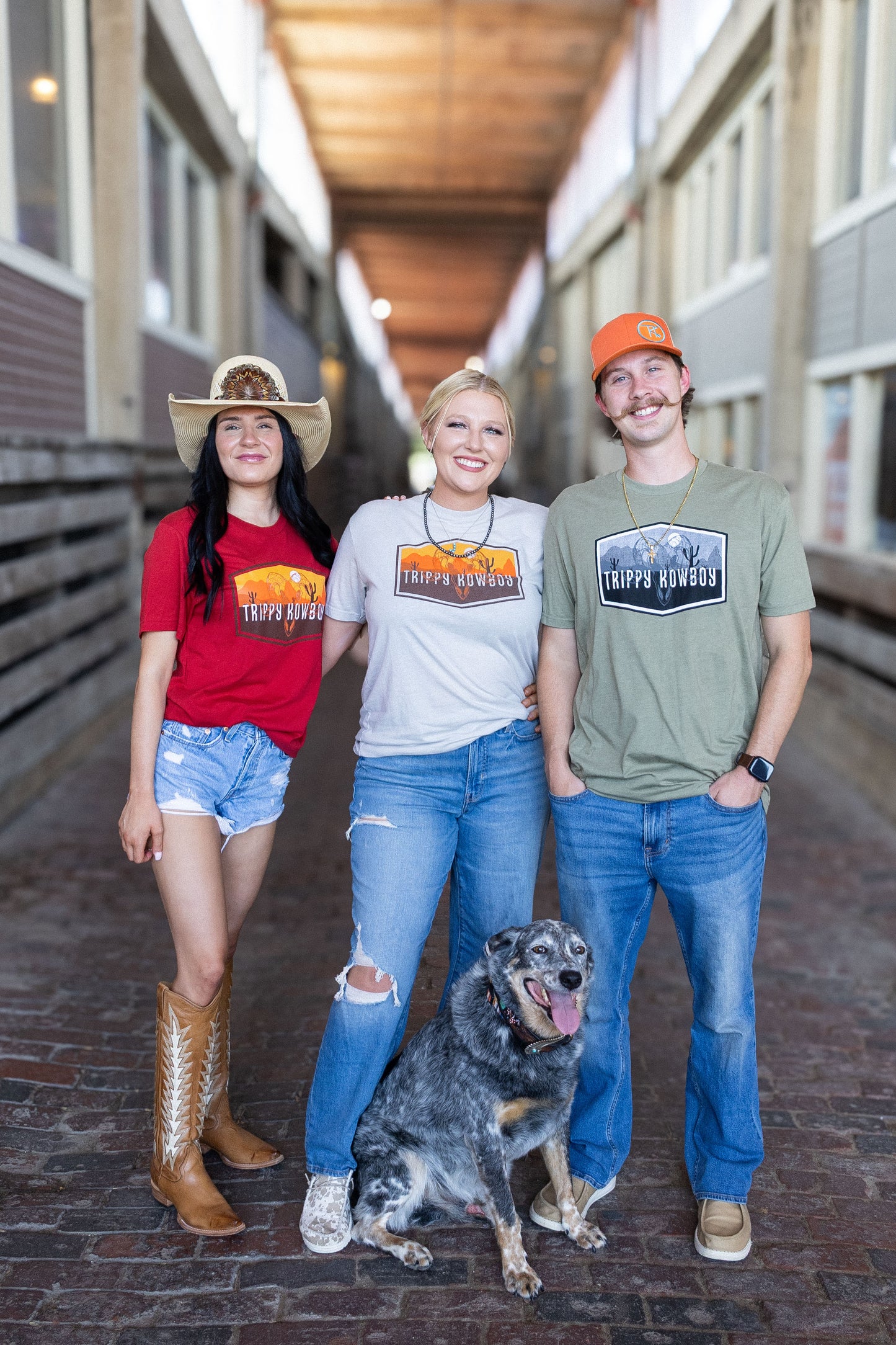 Short sleeve - light Olive- black & white logo